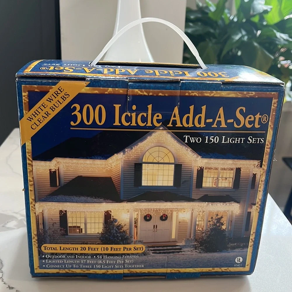 300 Icicle Add-A-Set Twi 150 Light Sets White Wire & Clear Bulbs Never Used NIB